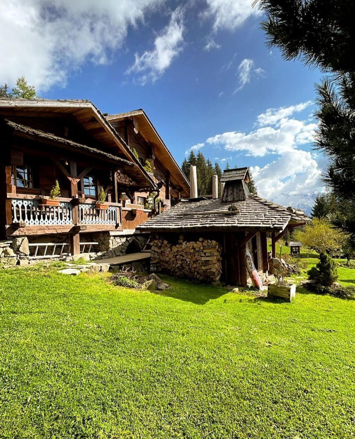 Отель La Ferme Des Vonezins Тон Экстерьер фото