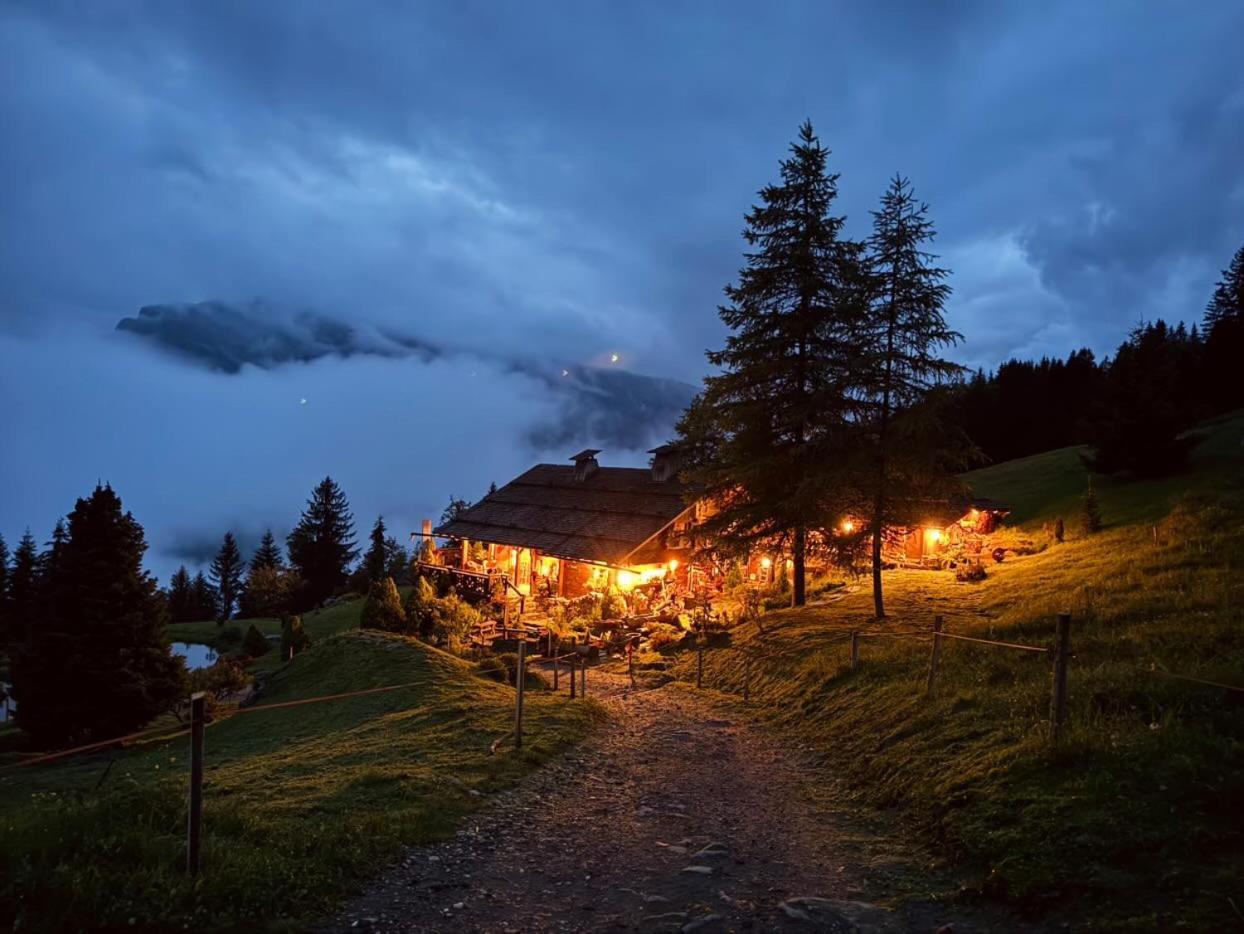 Отель La Ferme Des Vonezins Тон Экстерьер фото