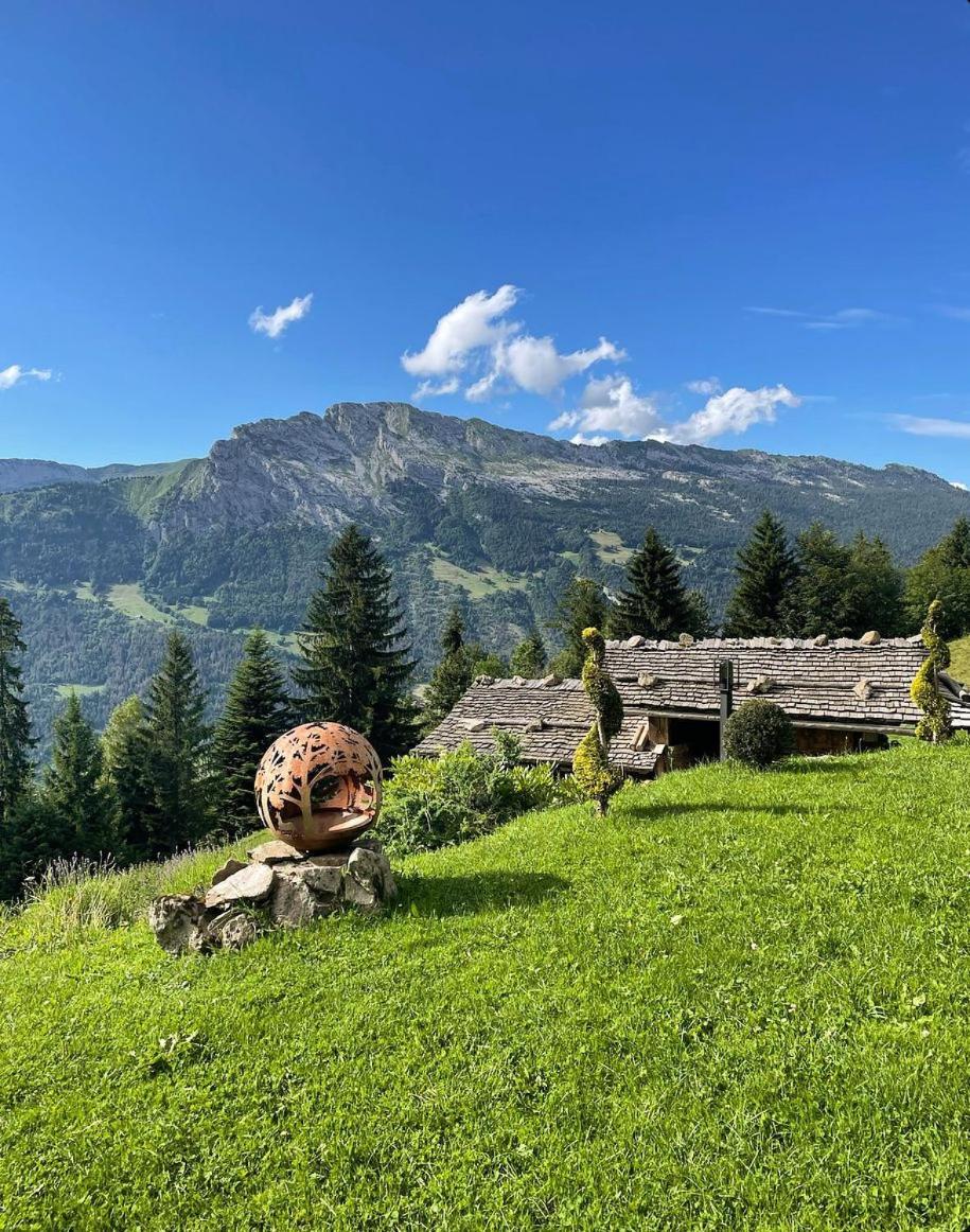 Отель La Ferme Des Vonezins Тон Экстерьер фото